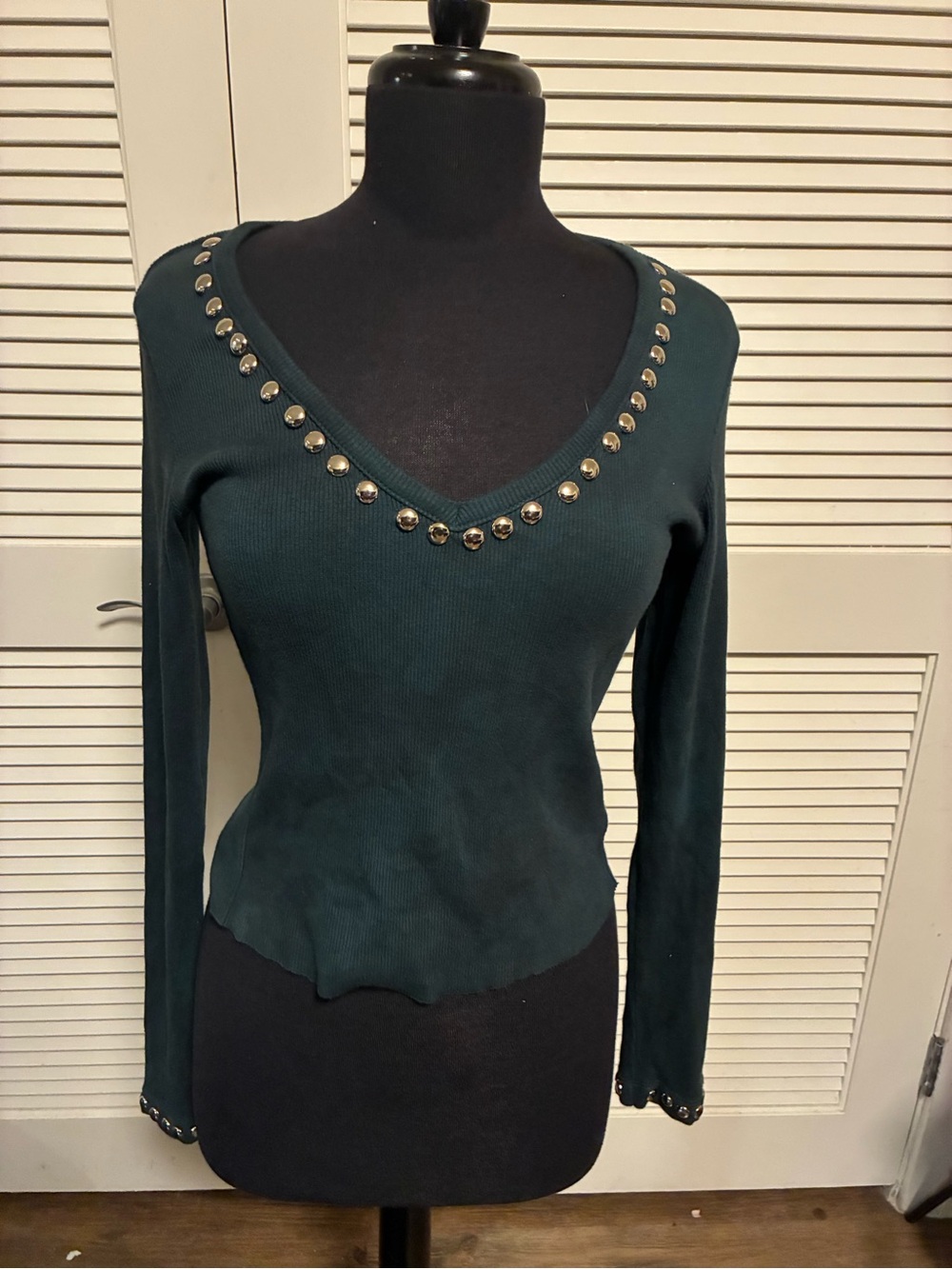 Universal Thread Deep Teal Ribbed V-Neck Long Sleeve Top with Stud Trim